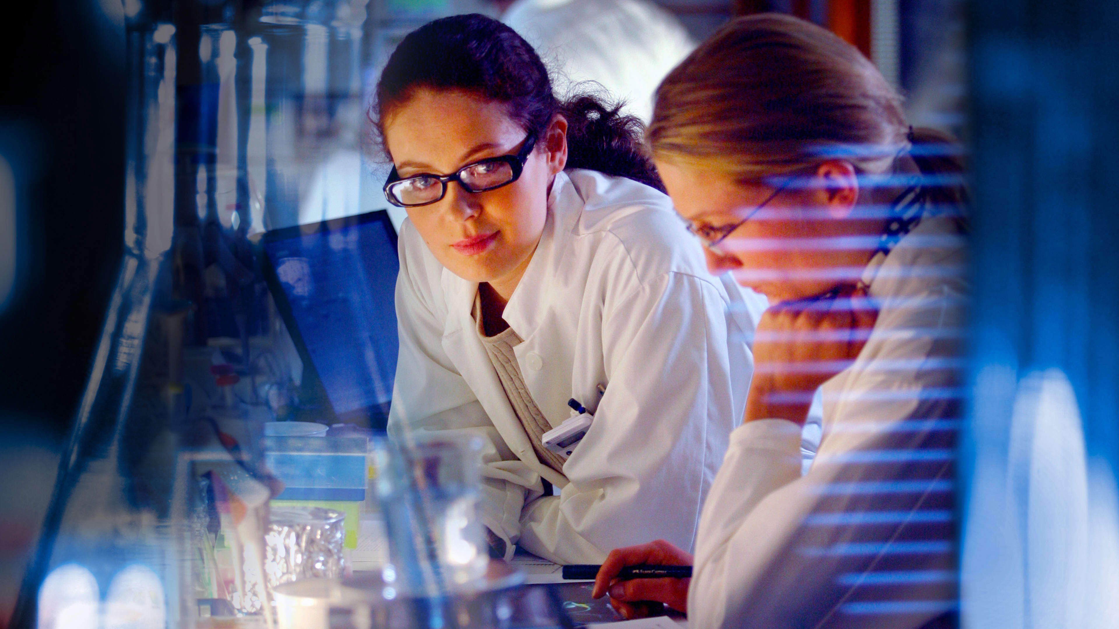 Backdrop for Tie Eedeniin