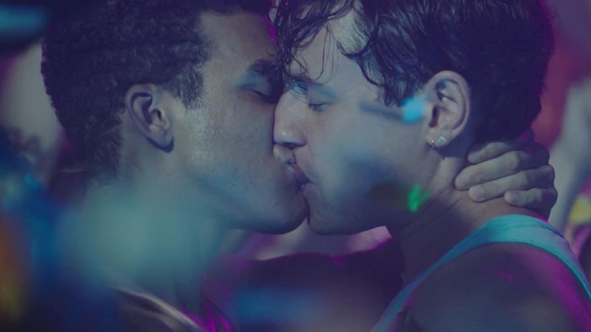 Backdrop for Midnight Kiss