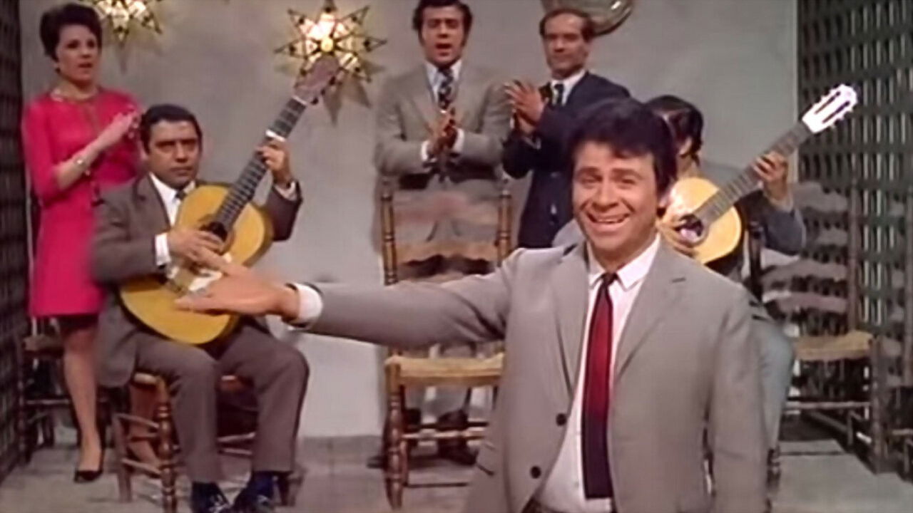 Backdrop for Españolear