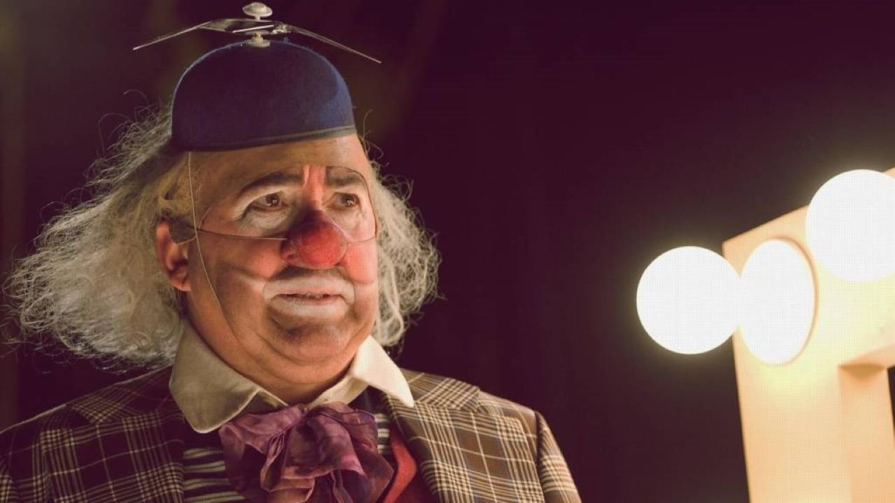 Backdrop for Cabotins