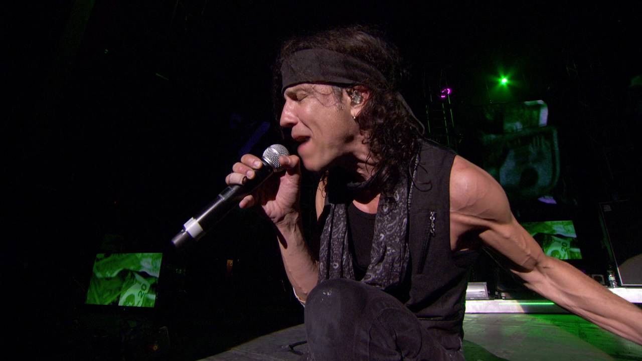 Backdrop for Extreme: Pornograffitti Live 25