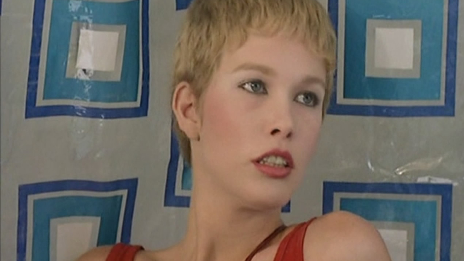 Backdrop for Weekend Tail