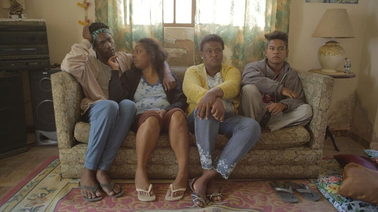 Backdrop for Sou Amor