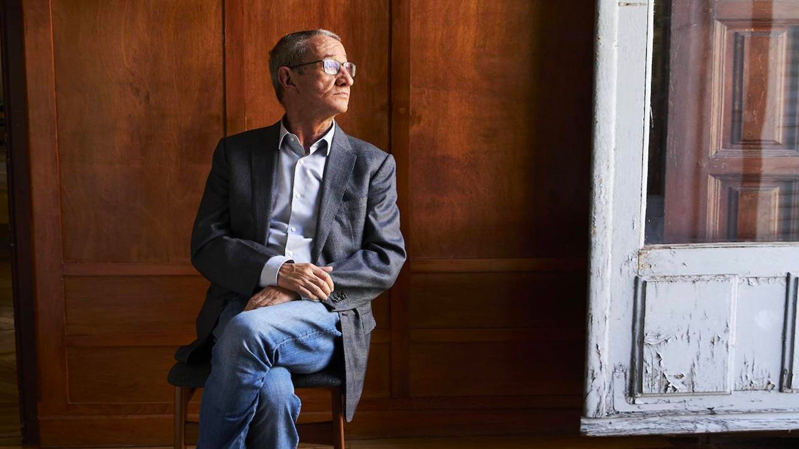 Backdrop for The Critic