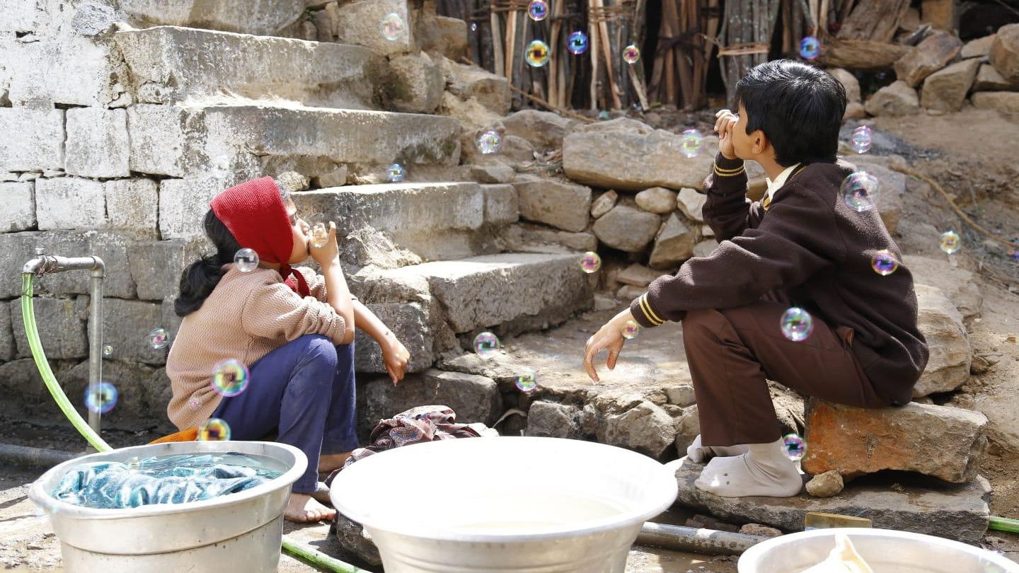 Backdrop for Akka Kuruvi