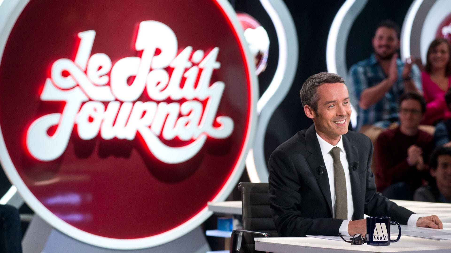 Backdrop for Le Petit Journal