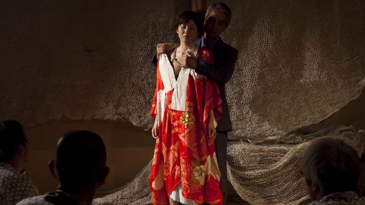 Backdrop for Captive Market