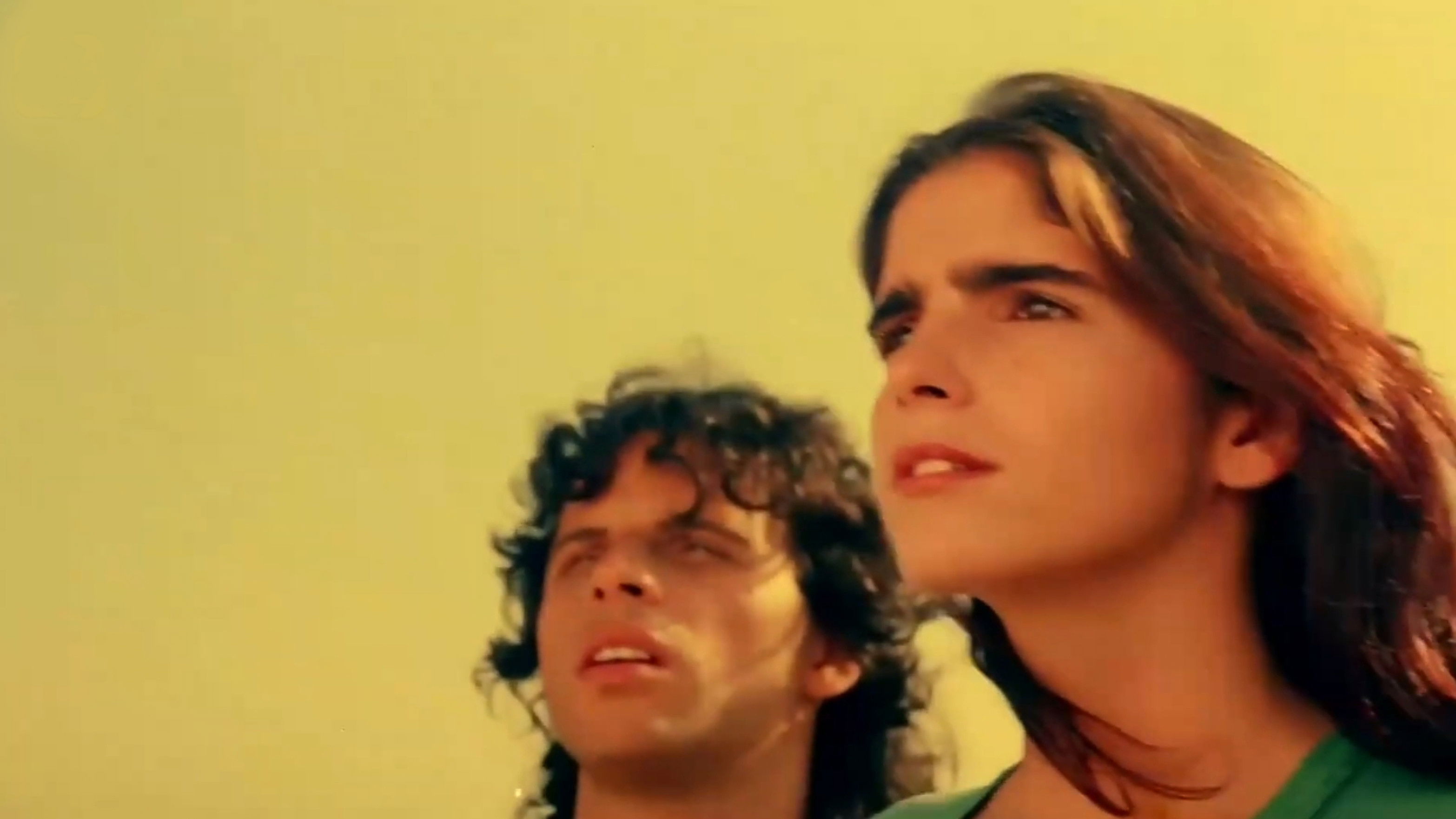 Backdrop for Feliz Ano Velho