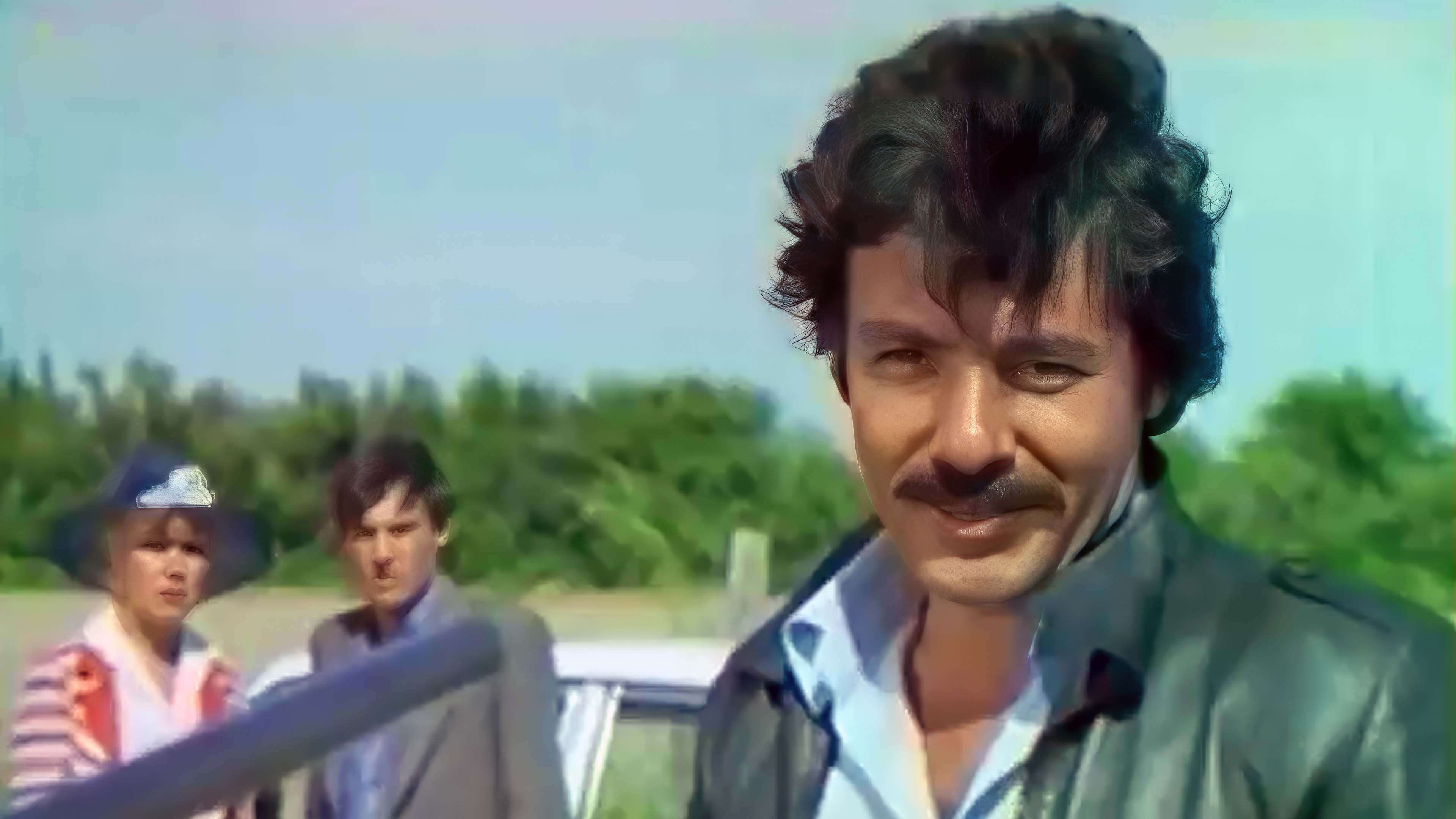 Backdrop for Boynu Bükük