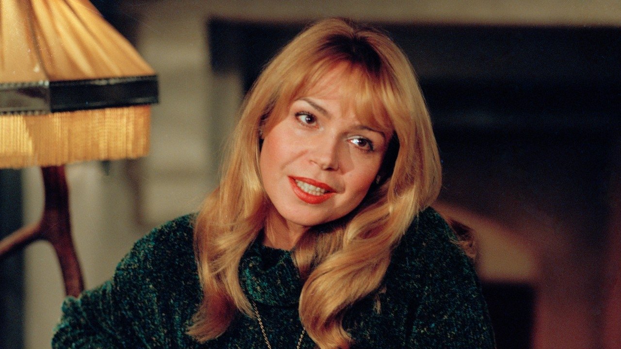 Backdrop for Sins for Detective Show Viewers