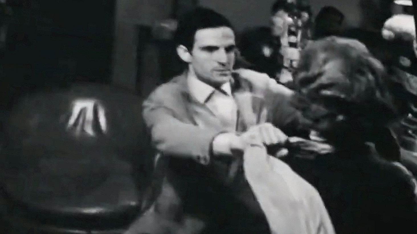 Backdrop for Los 4 Golpes