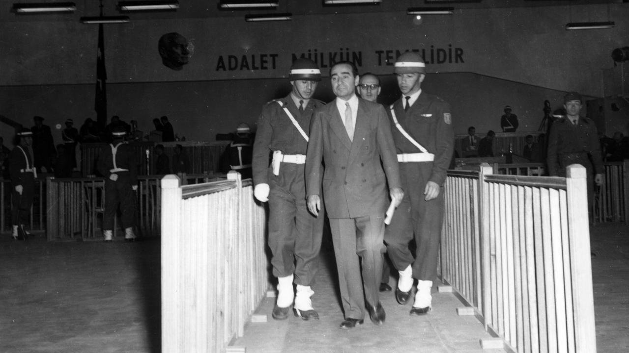 Backdrop for Demirkırat: Island