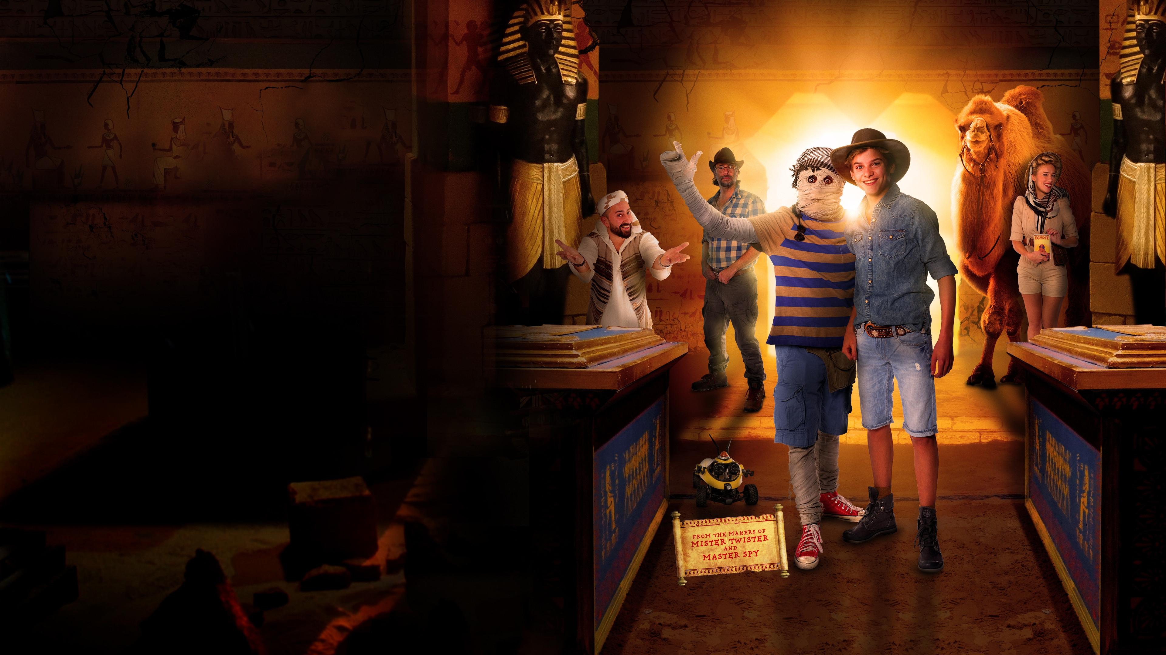 Backdrop for Dummie the Mummy and the Tomb of Achnetoet