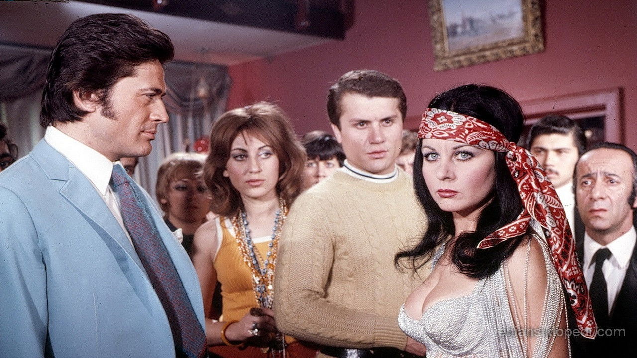 Backdrop for Satın Alınan Koca