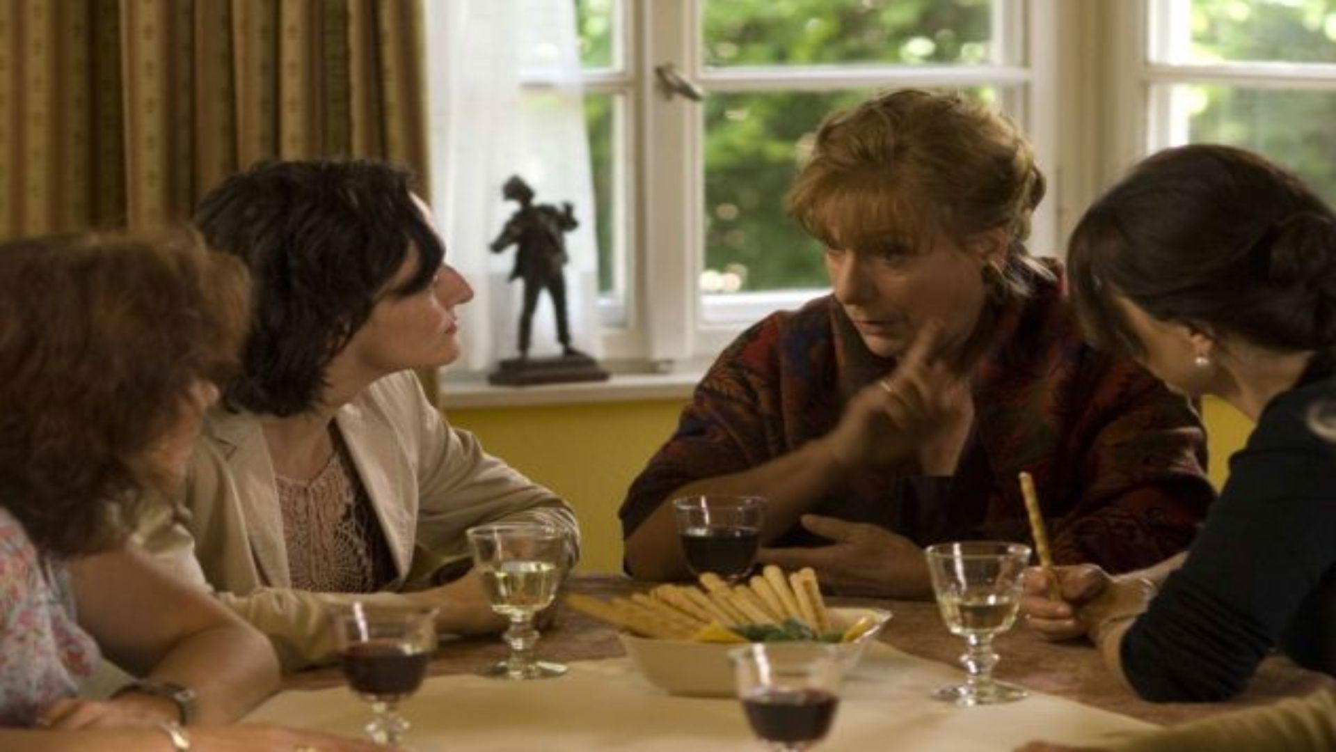 Backdrop for Jeder Mensch braucht ein Geheimnis