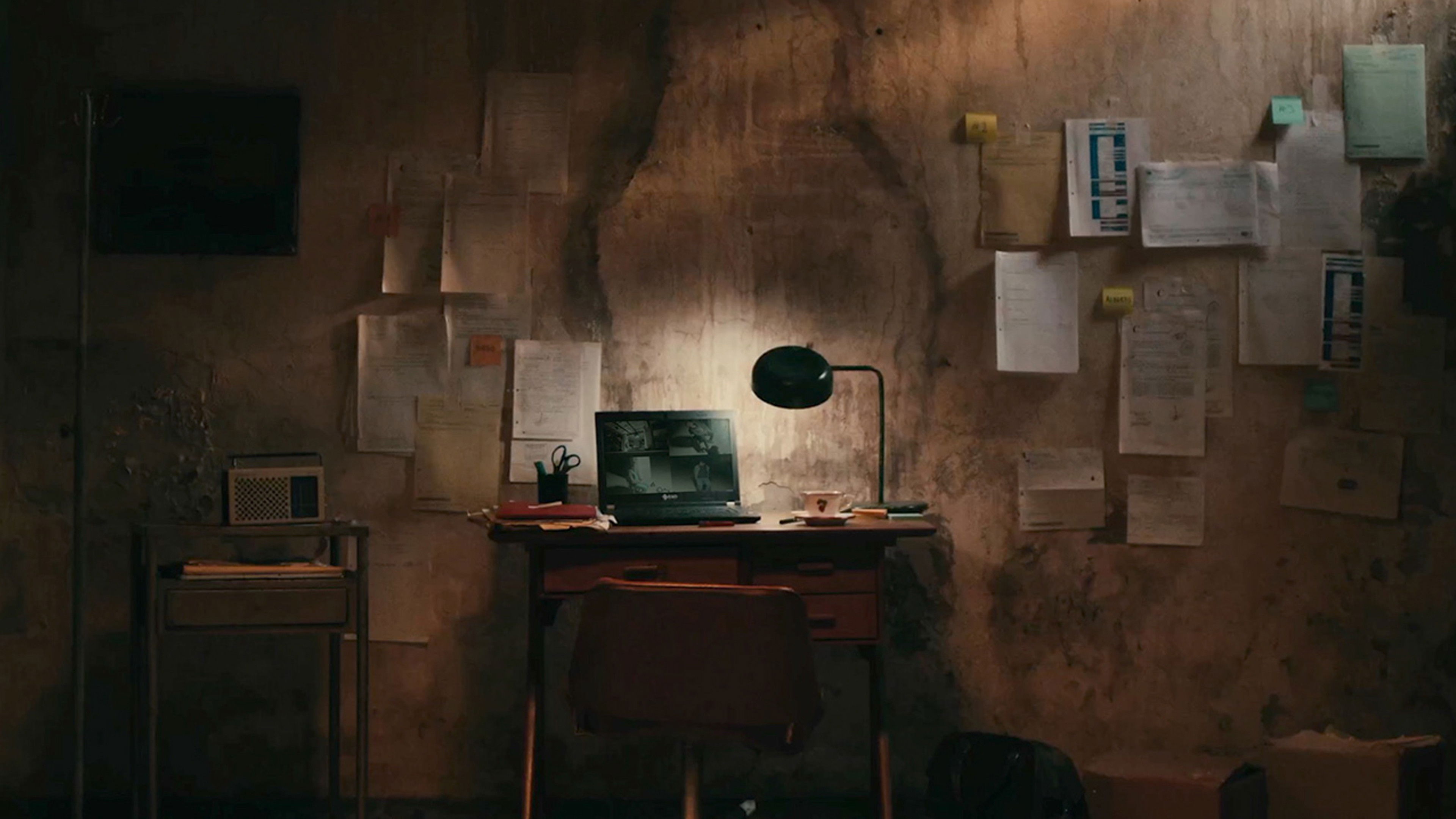 Backdrop for El sótano