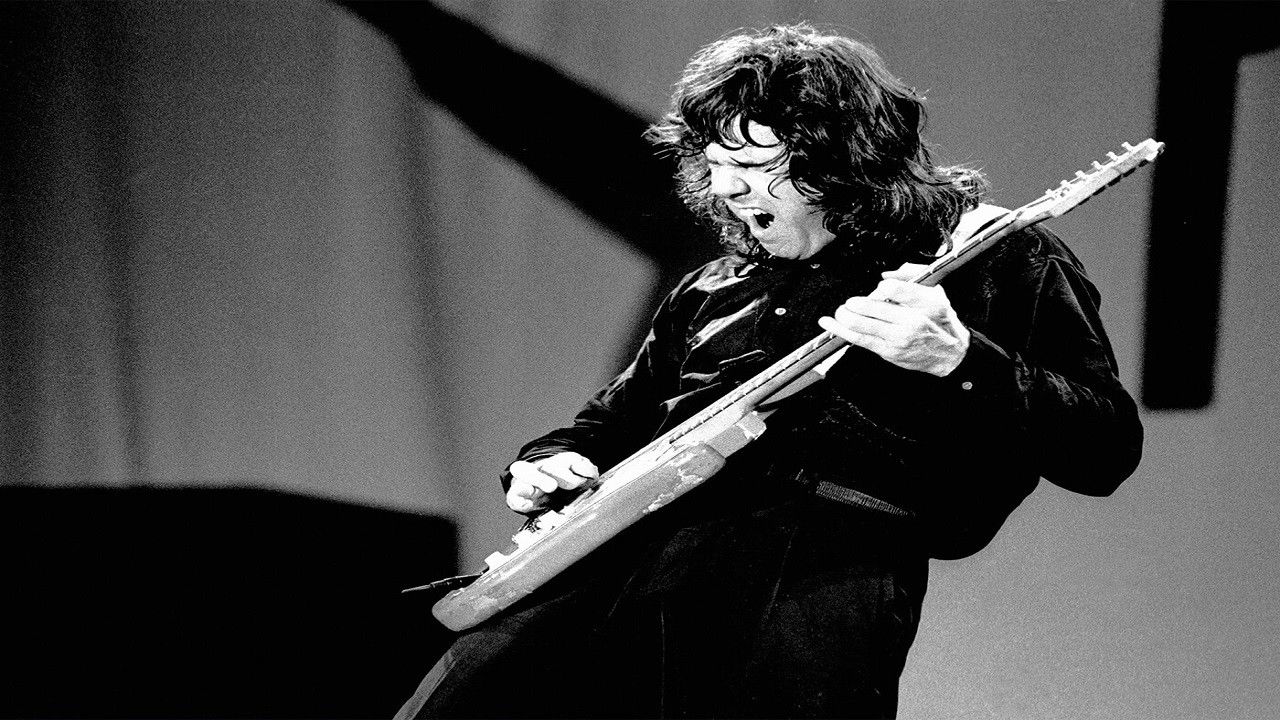Backdrop for Gary Moore: Live Blues