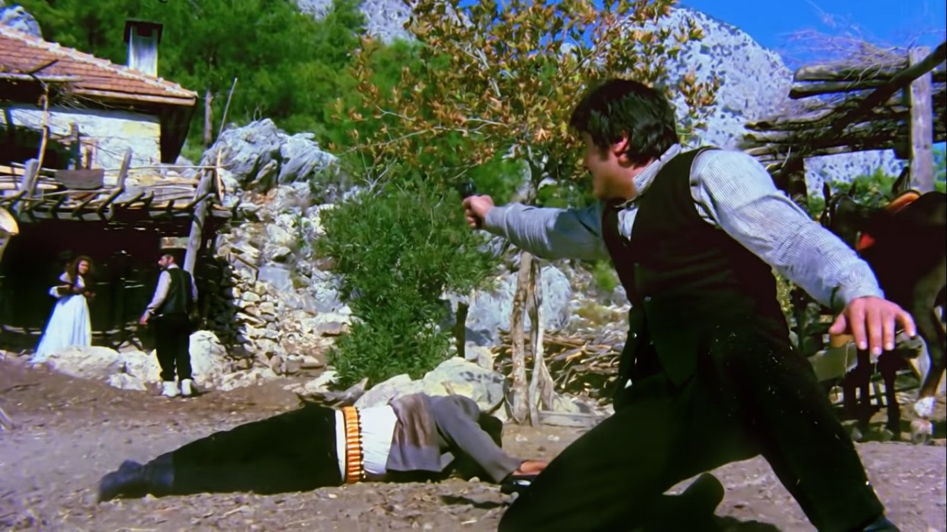 Backdrop for Yanaşma