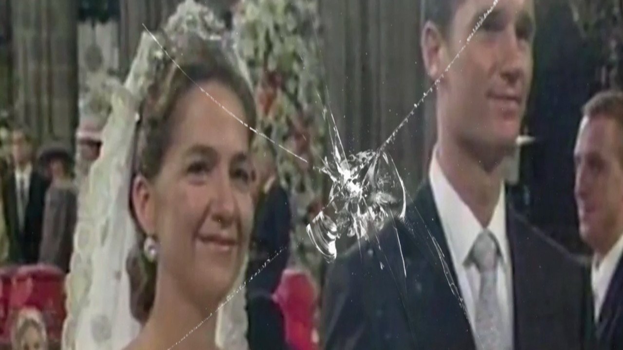 Backdrop for Cristina de Borbón: Rota de amor