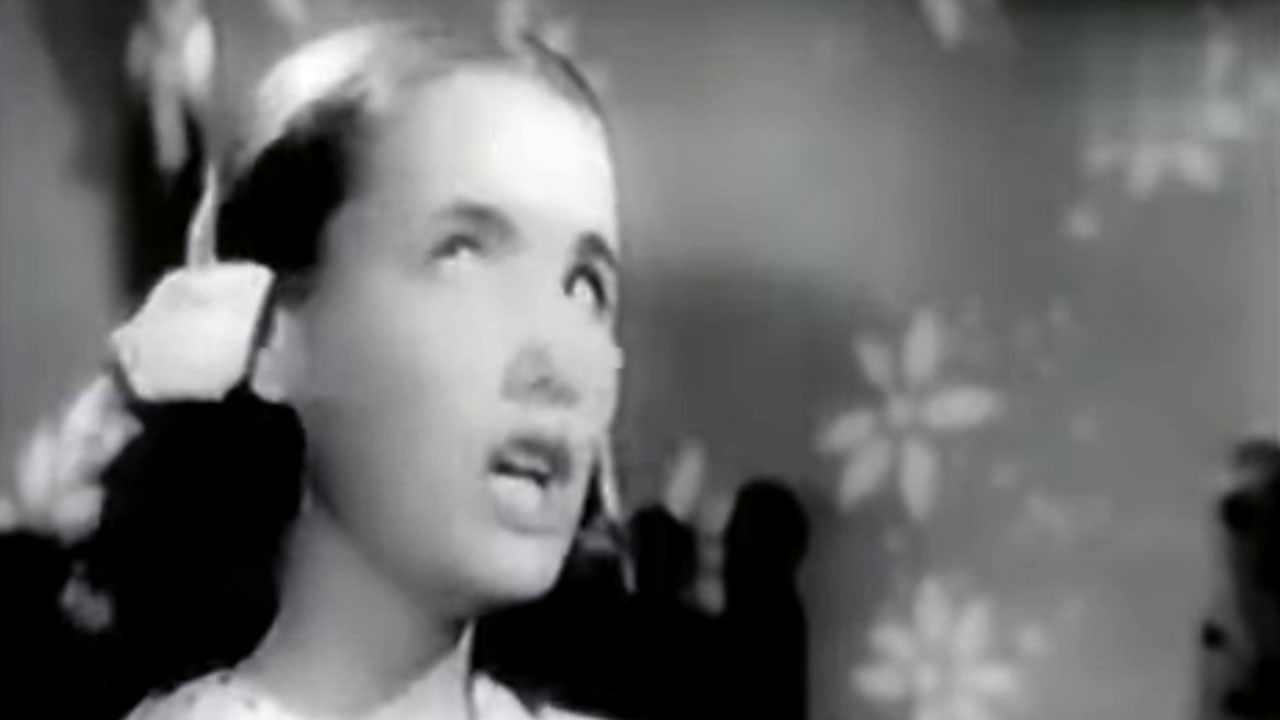 Backdrop for The Third Kiss