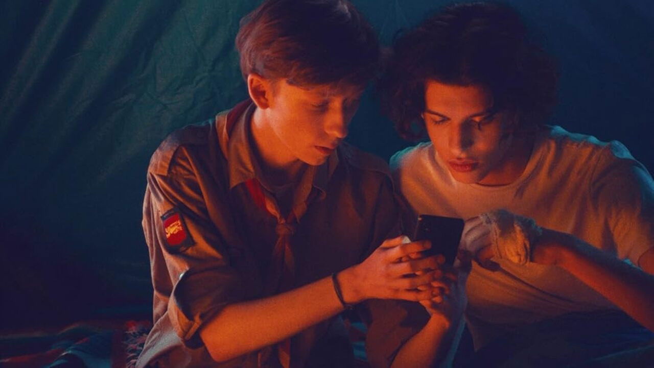 Backdrop for Male Gaze: Heavenly Creatures