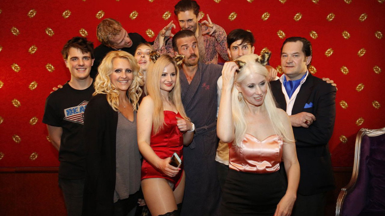 Backdrop for It Girl