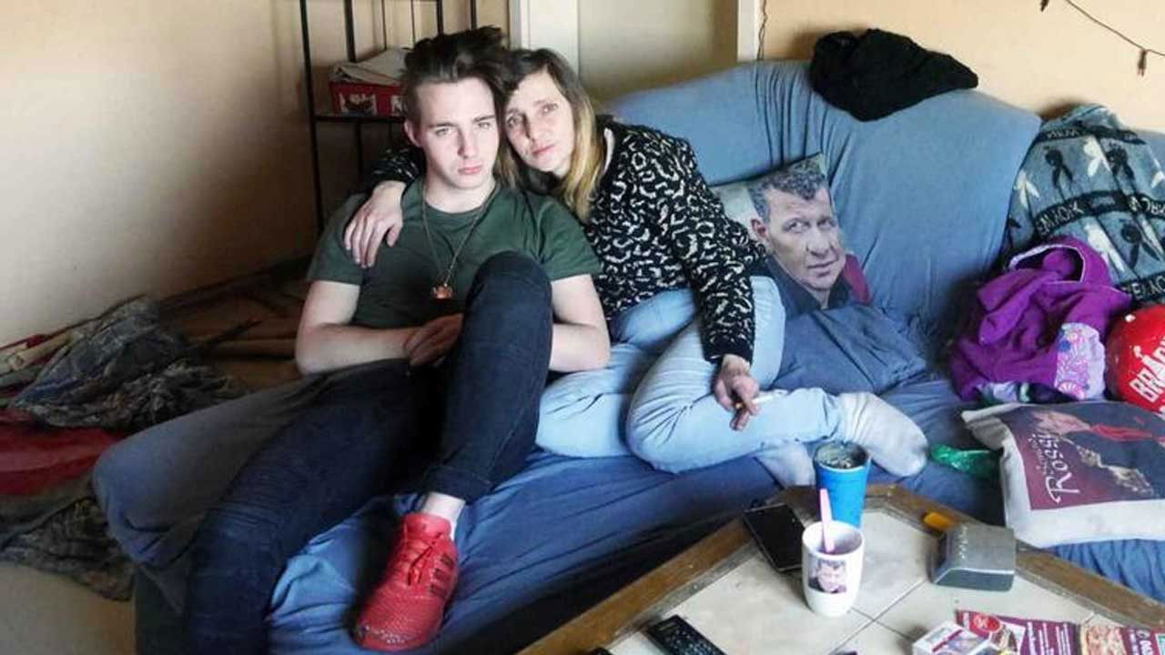 Backdrop for Hartz und Herzlich