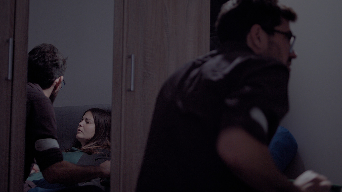 Backdrop for Sana y salva