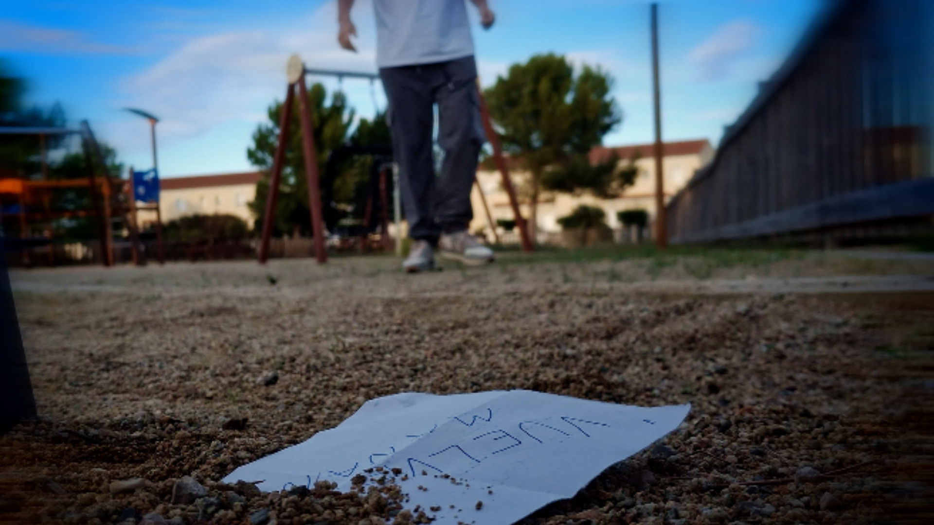 Backdrop for The deleted message