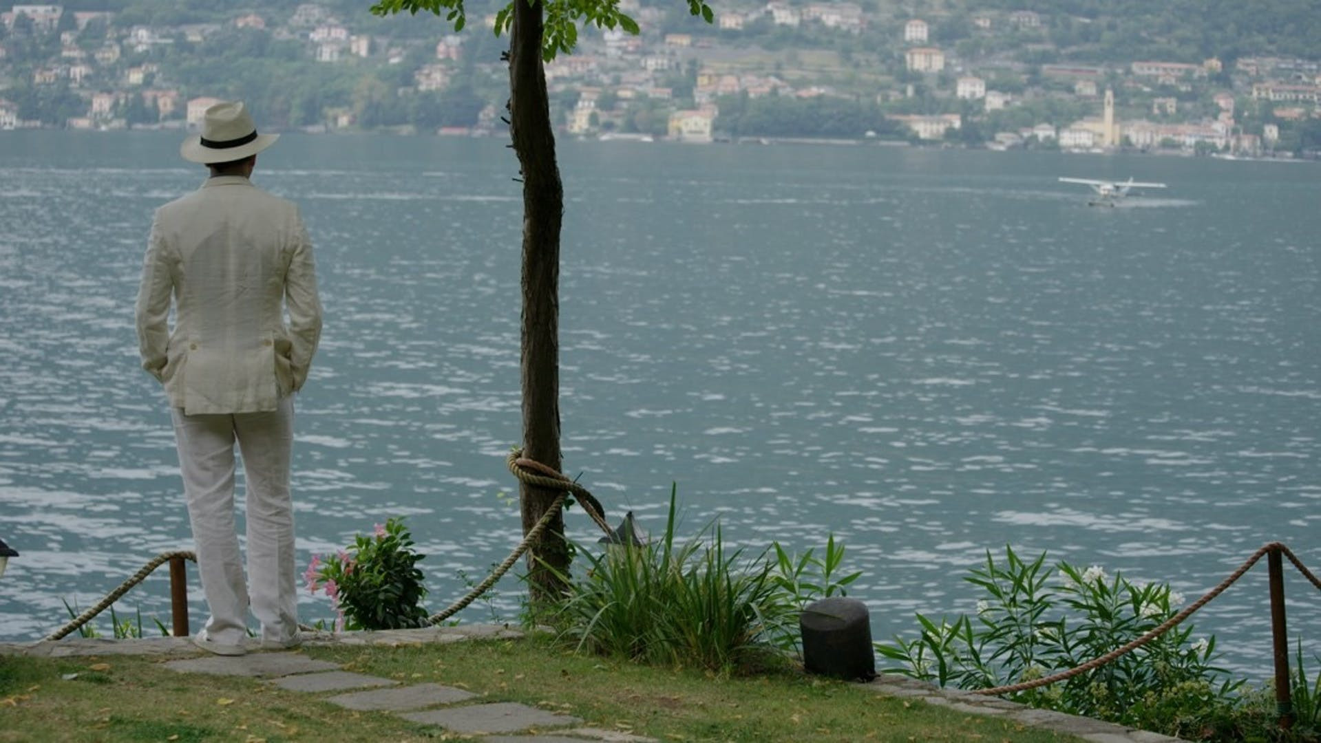 Backdrop for Lago di Beau