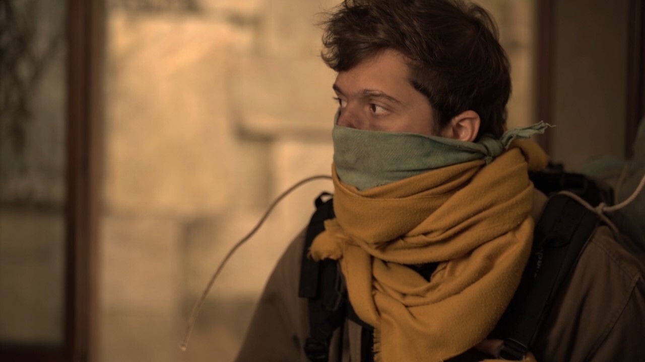 Backdrop for Carta para um Coveiro