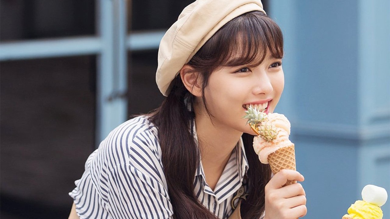 Backdrop for Kim Yoo-jung’s Half Holiday in Italy