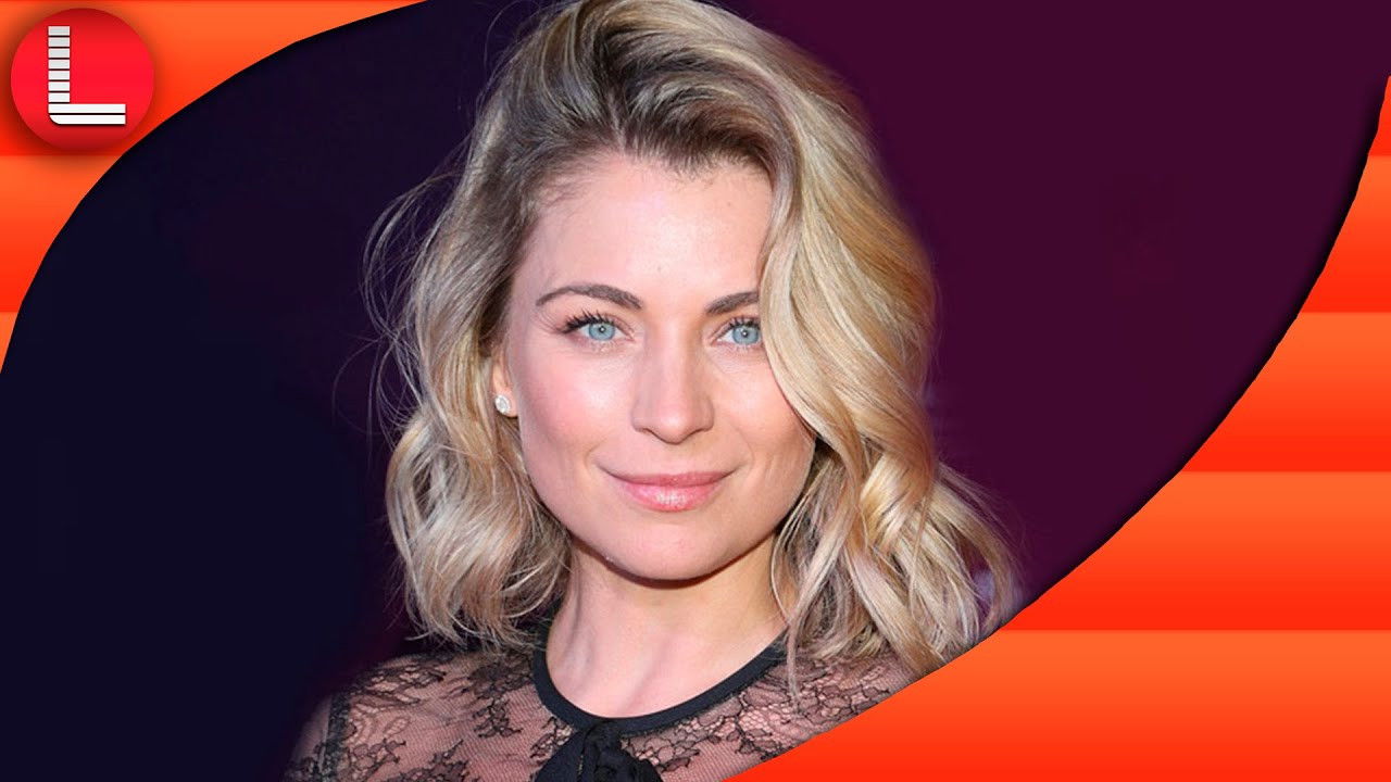 Backdrop for Flying low