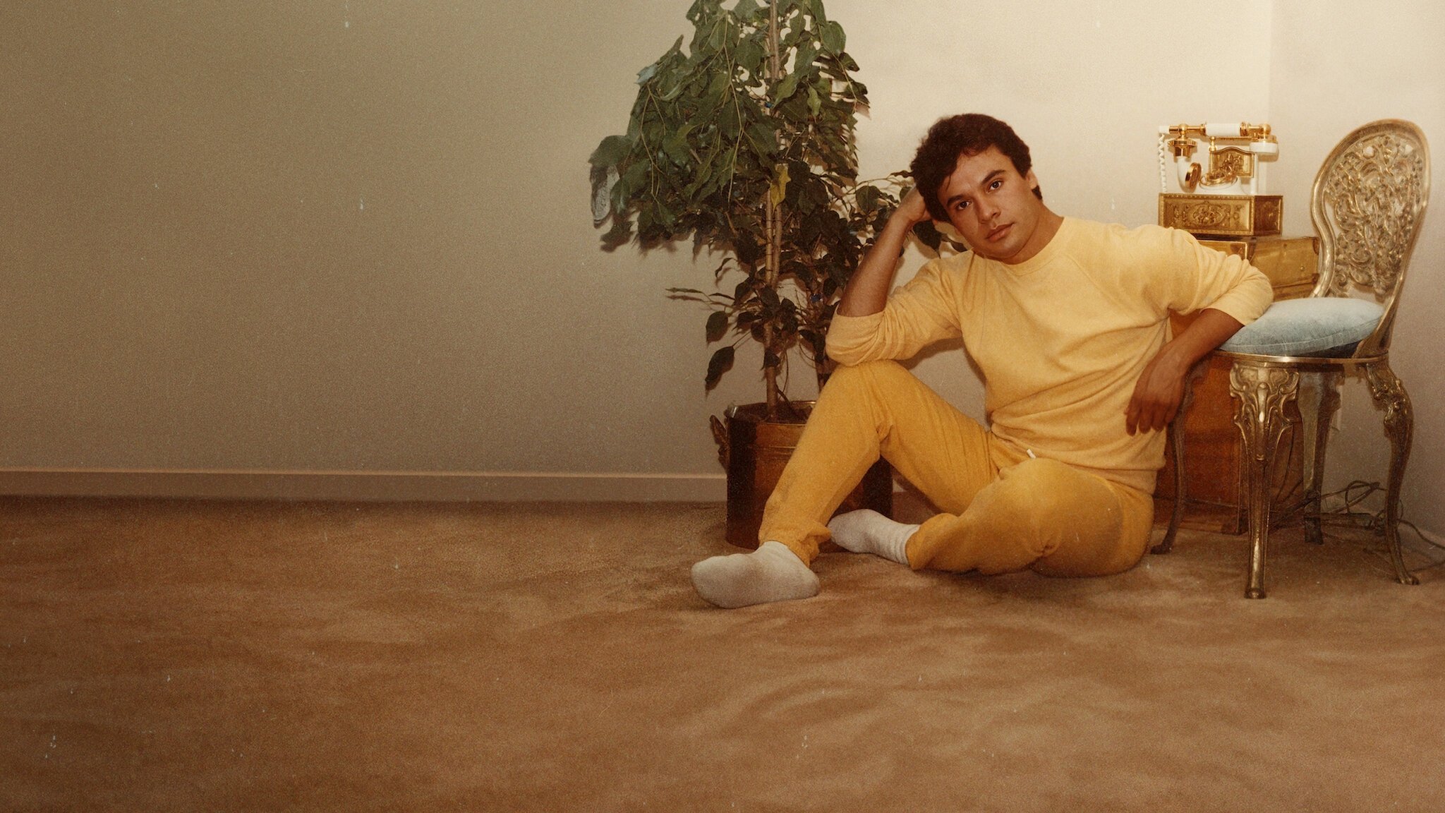 Backdrop for Juan Gabriel: I Must, I Can, I Will