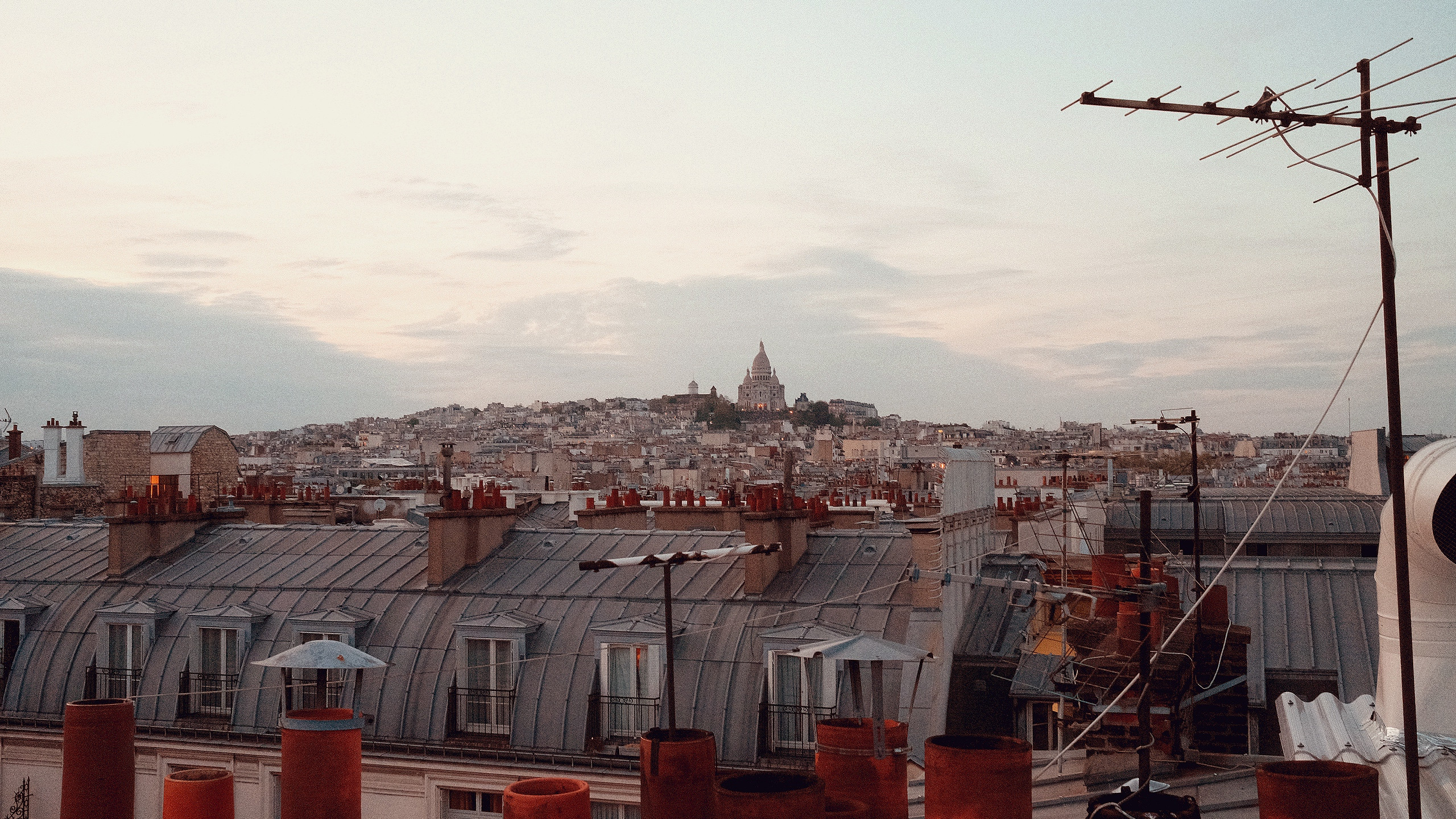 Backdrop for Fragments de nous