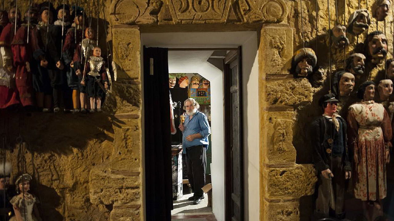 Backdrop for Orlando Ferito - Wounded Roland