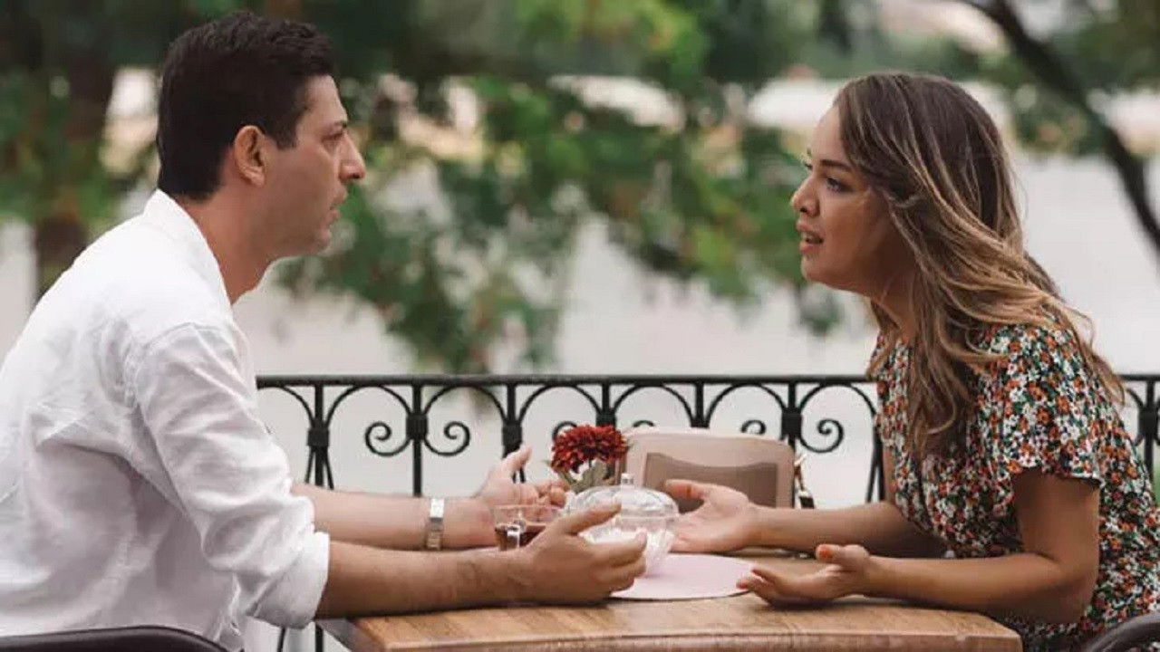 Backdrop for Mutlu Aile Tablosu