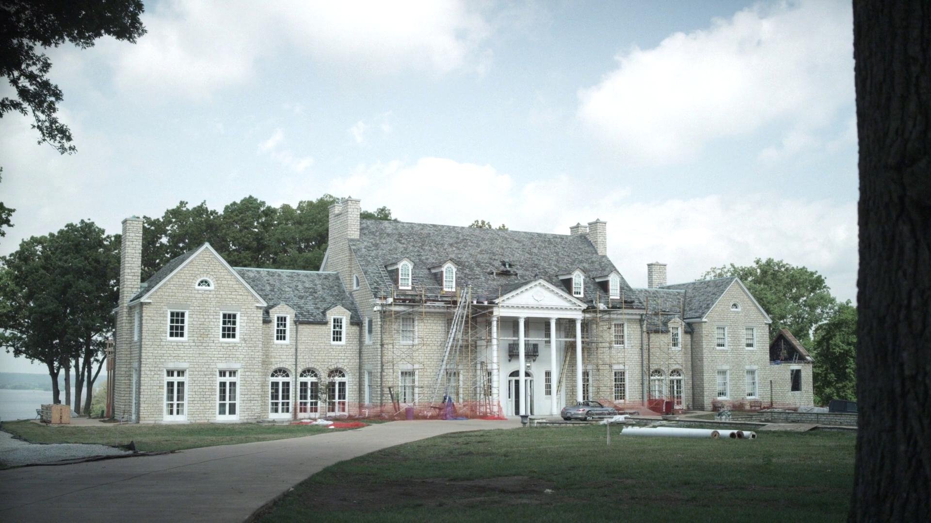 Backdrop for She Loves Me Not