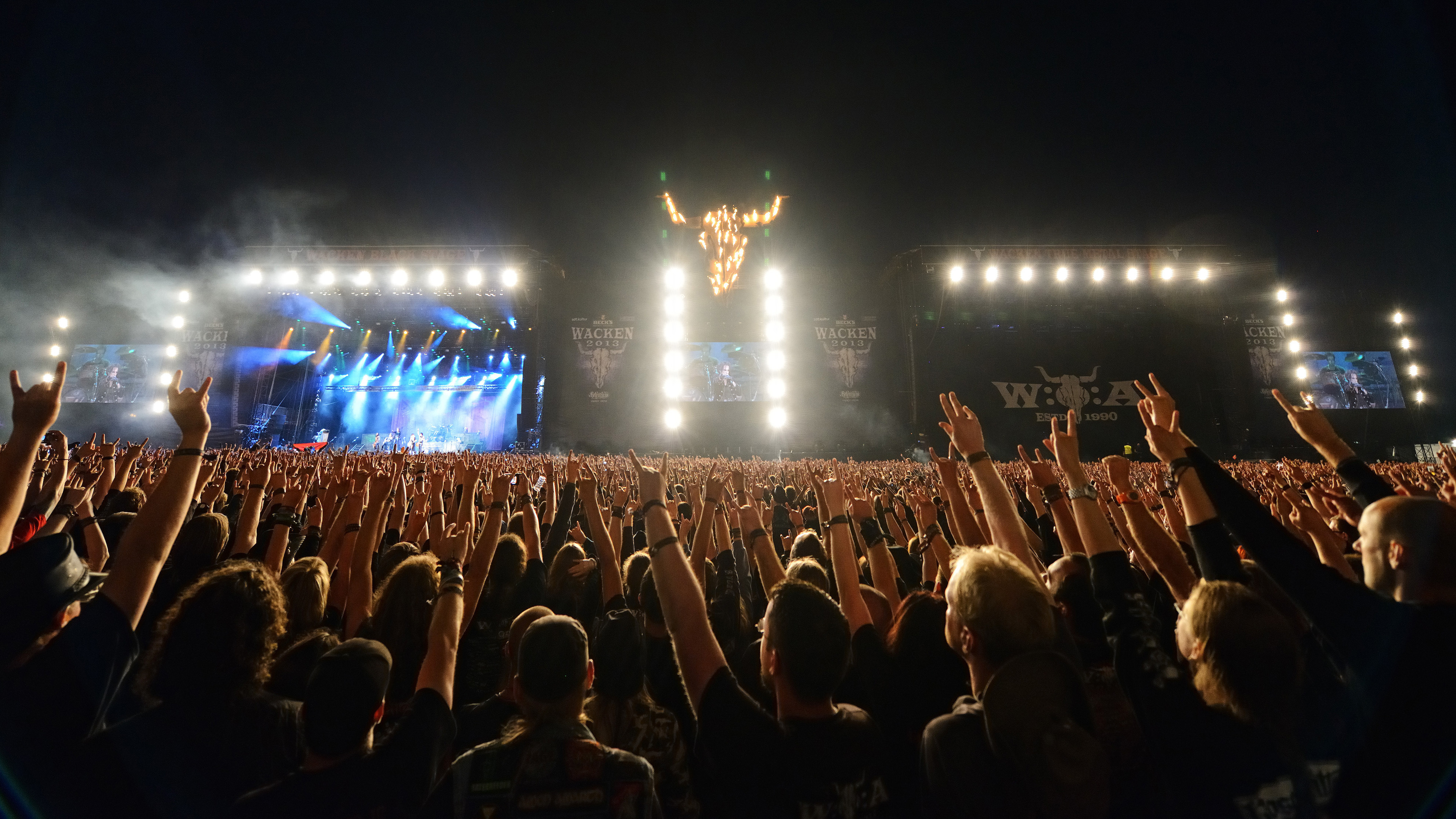 Backdrop for Louder Than Hell: Wacken The Movie