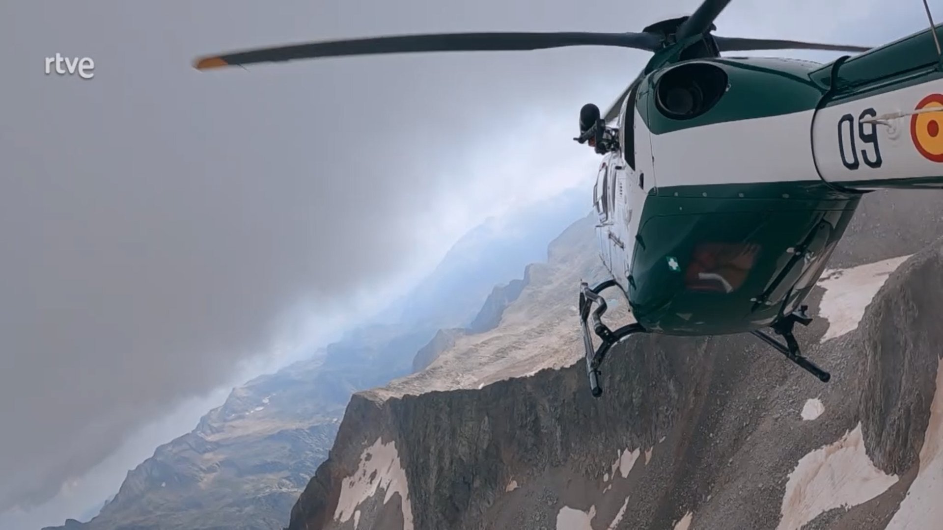 Backdrop for Rescate