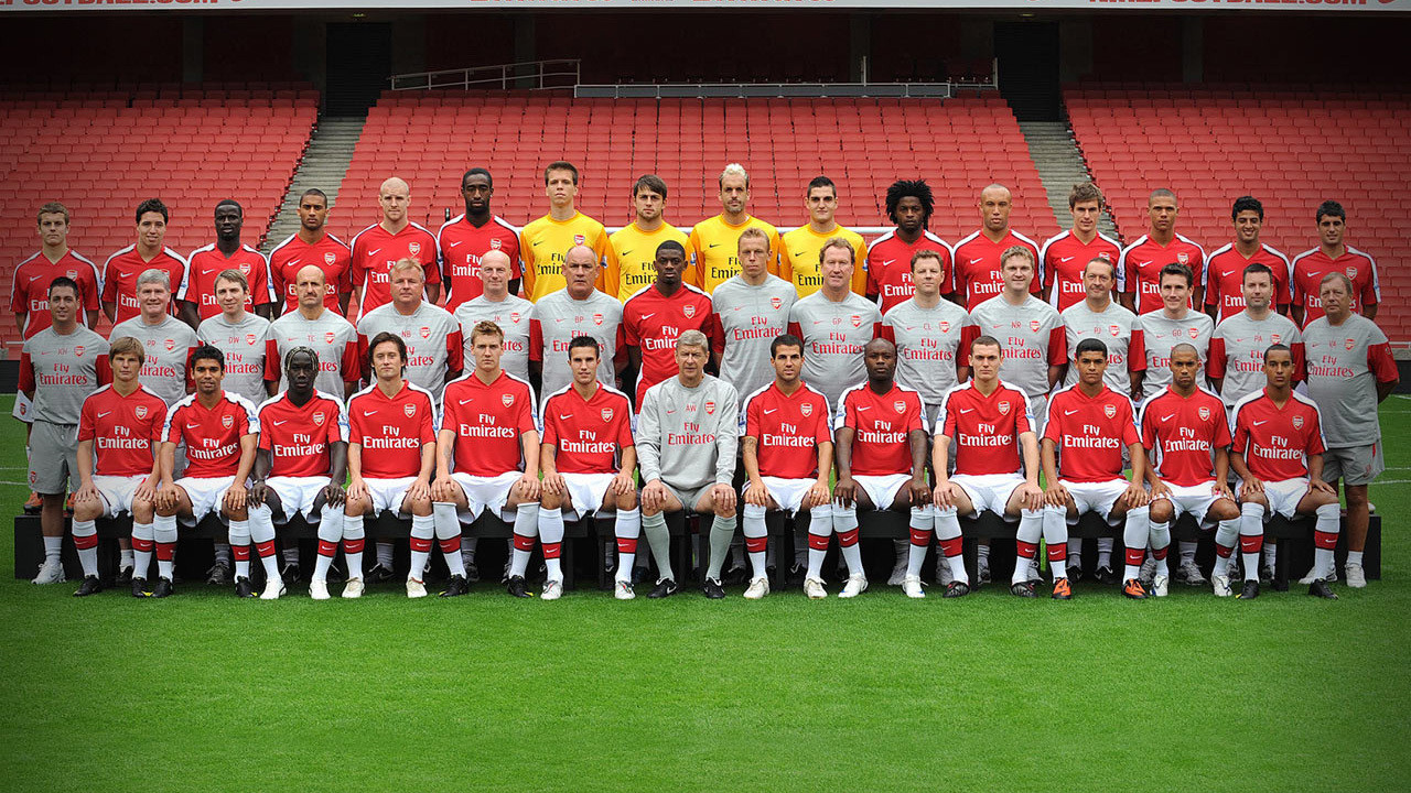 Backdrop for Arsenal: Season Review 2009-2010
