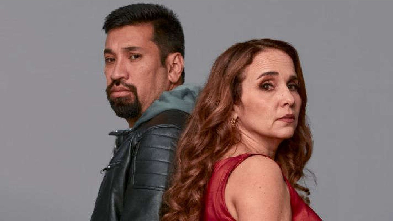 Backdrop for Perdóname