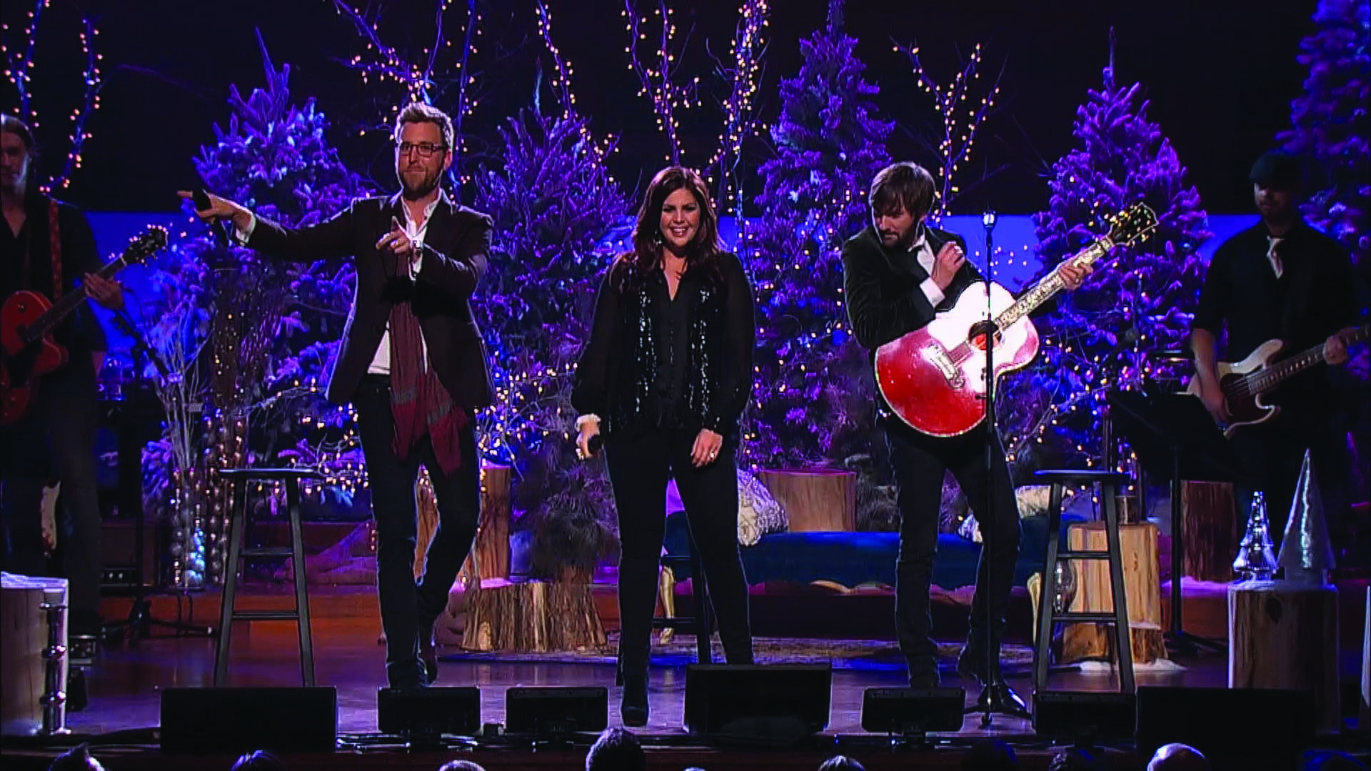 Backdrop for Lady Antebellum Live - On This Winter's Night