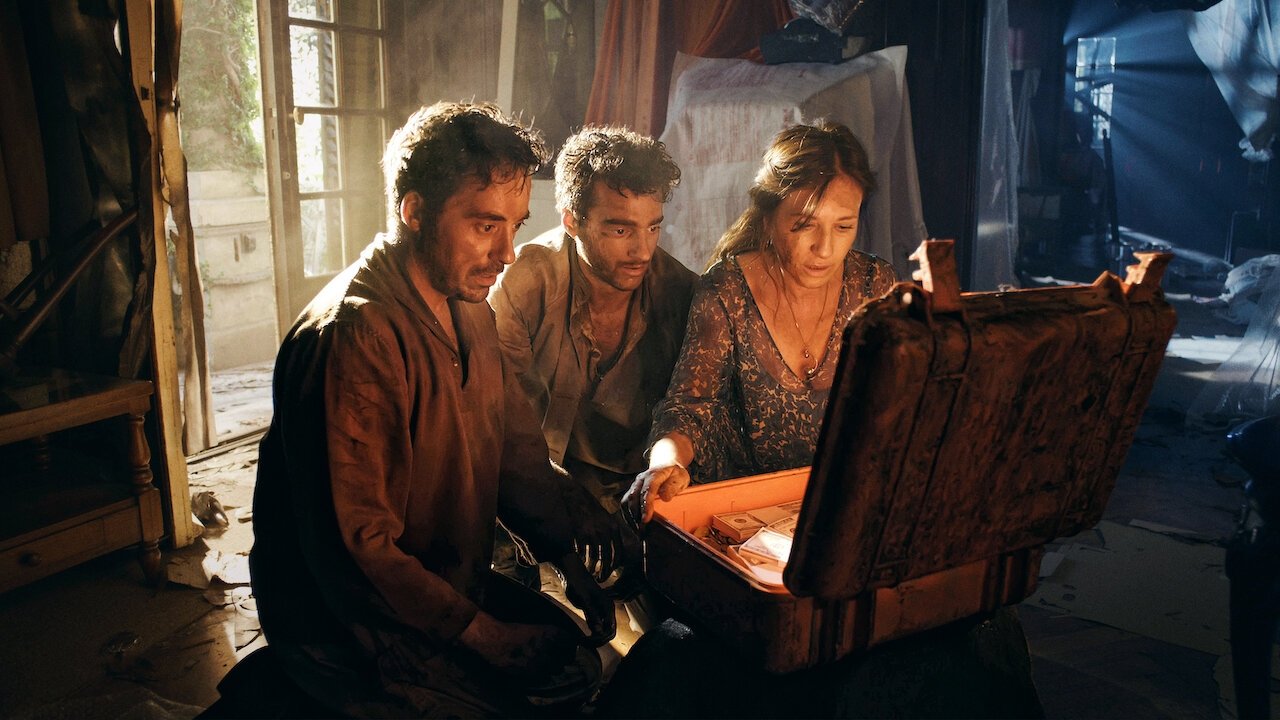 Backdrop for La casa