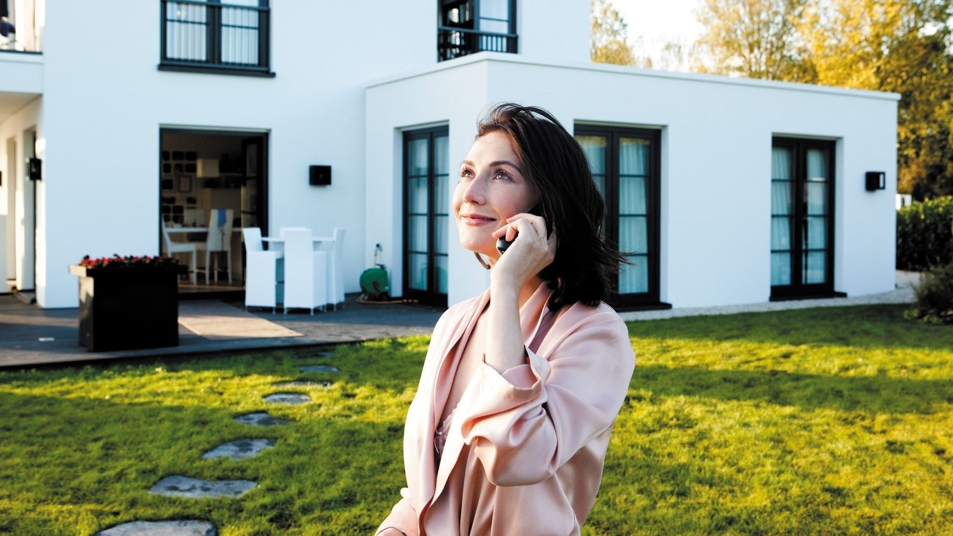 Backdrop for The Happy Housewife