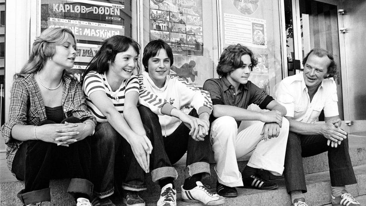 Backdrop for Children of the Warriors