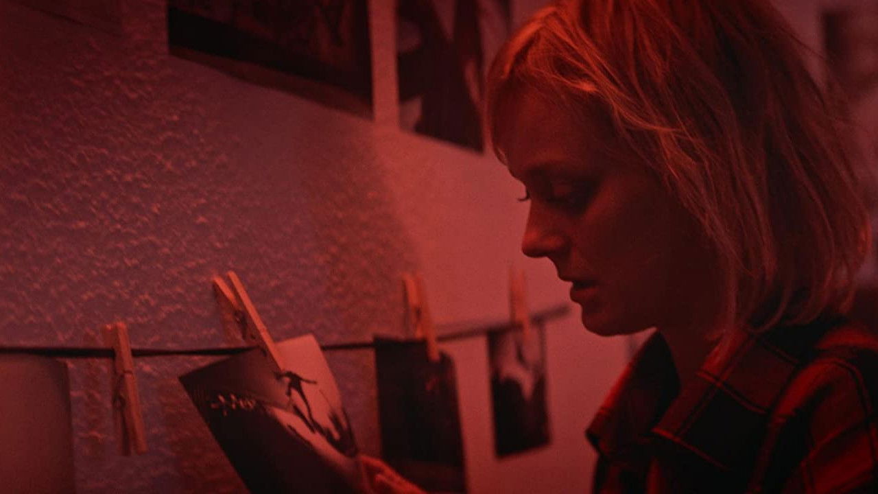 Backdrop for Ele Não