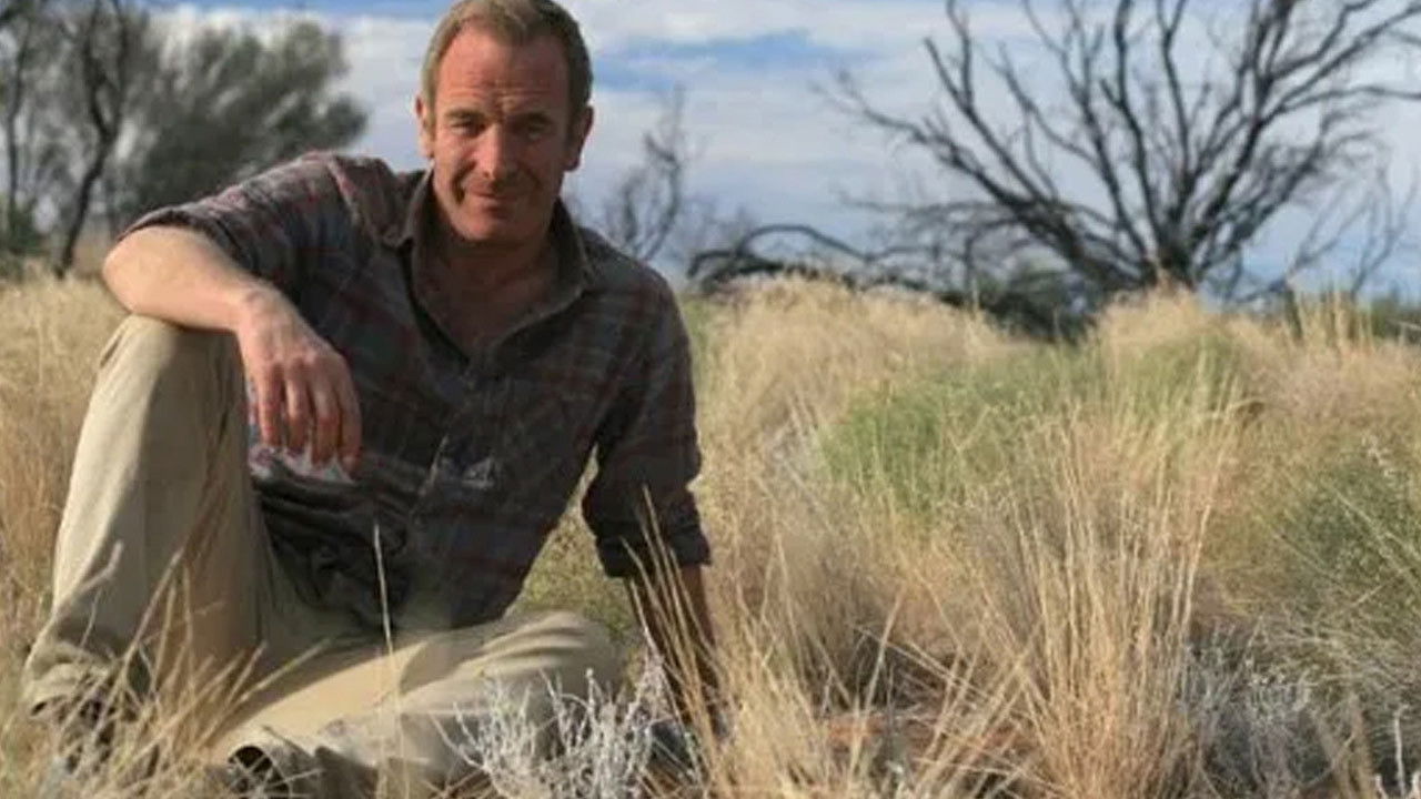 Backdrop for Robson Green's Australian Adventure