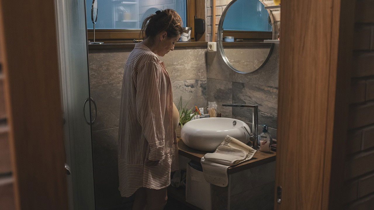 Backdrop for Hniezdo