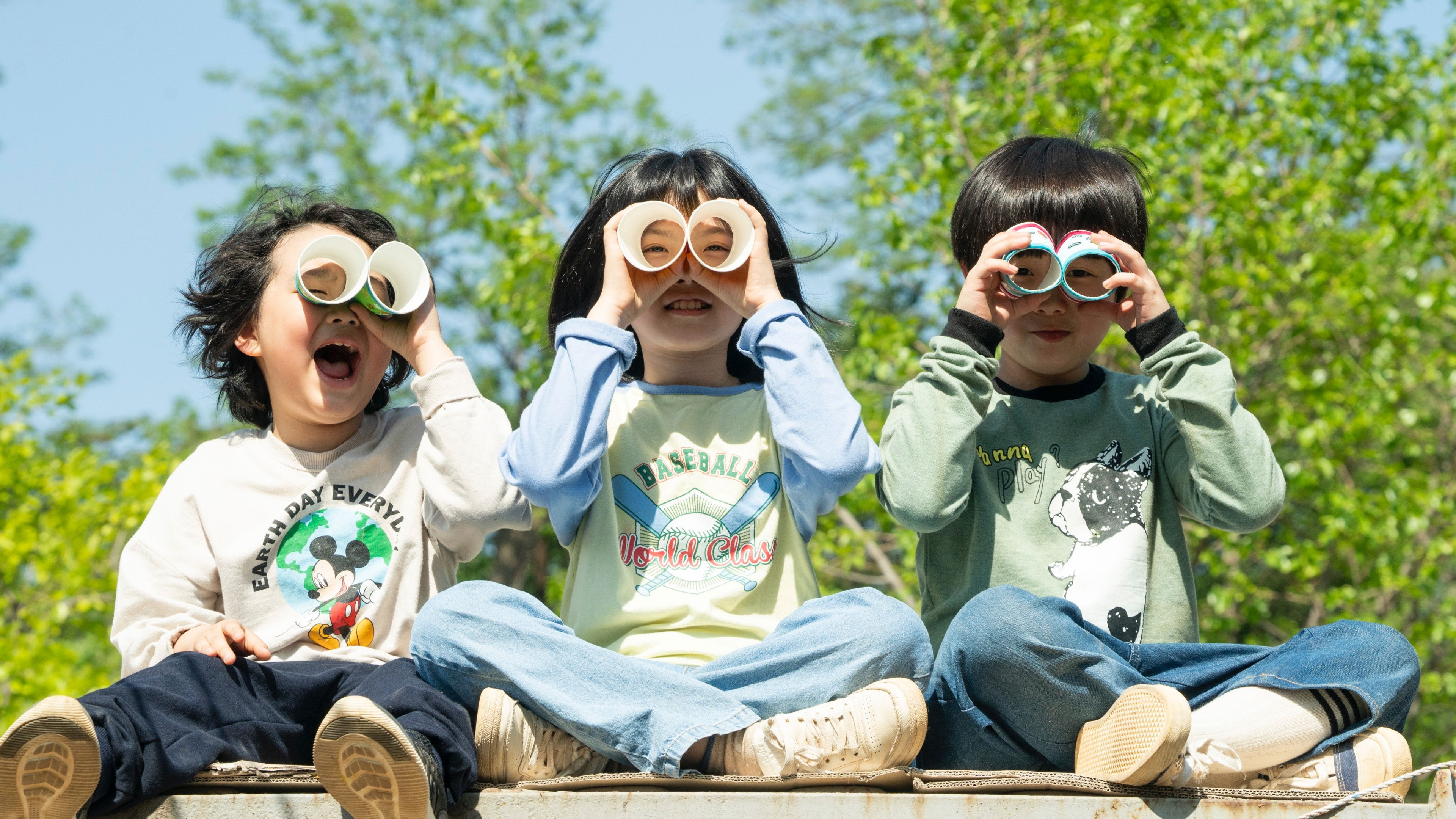 Backdrop for Kids Are Fine